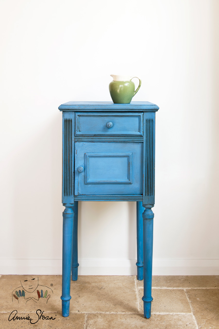 Annie Sloan blues  Blue chalk paint, Chalk paint colors furniture